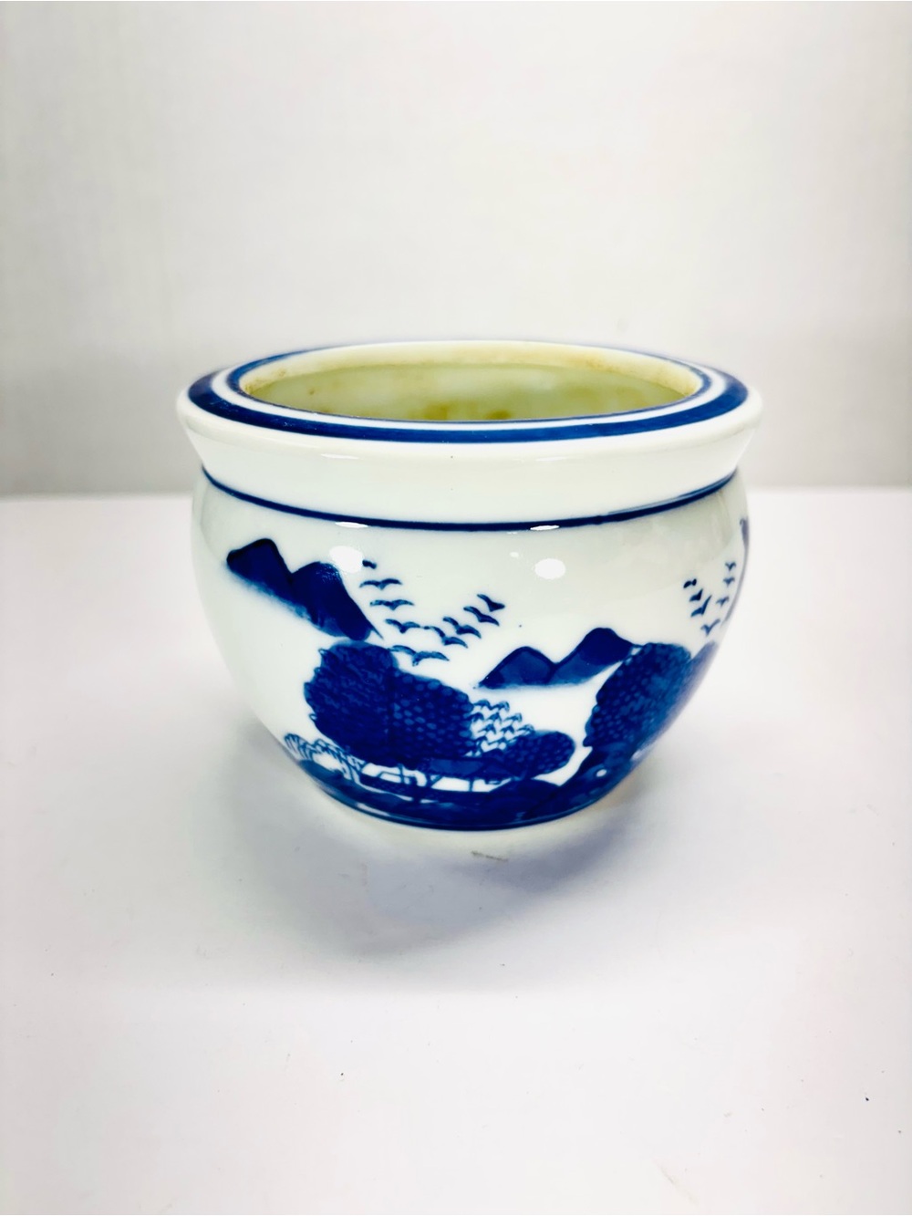 Chinese Porcelain Jardiniere Planter Blue Willow Mountain Scene White 4”x 5”